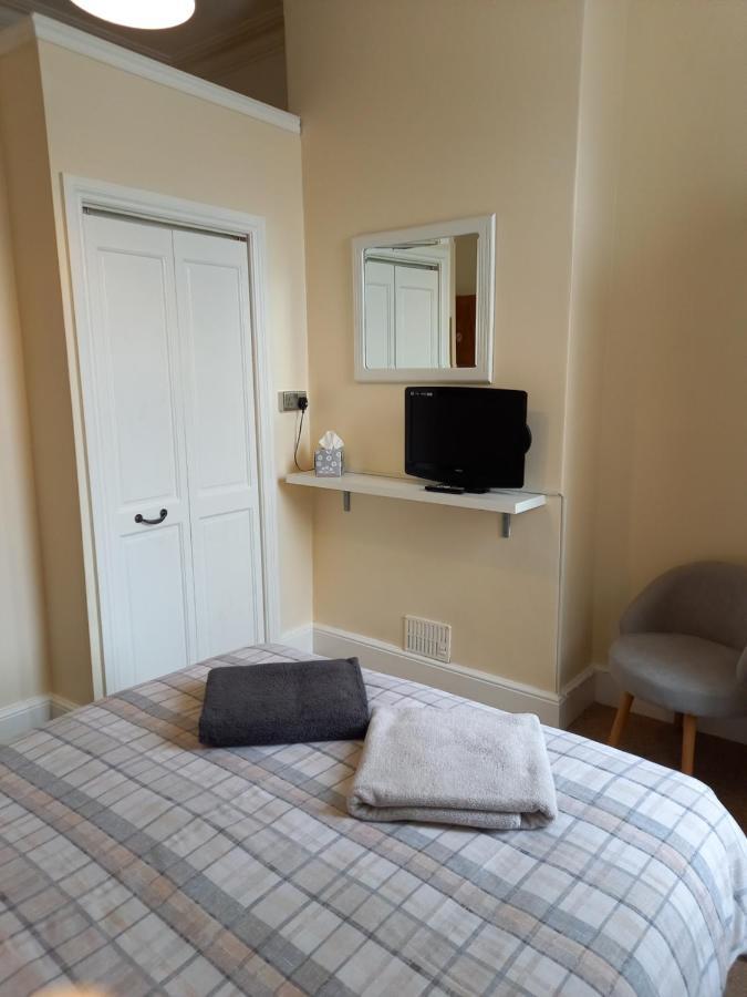 Crofton Guest House Weymouth Exteriör bild